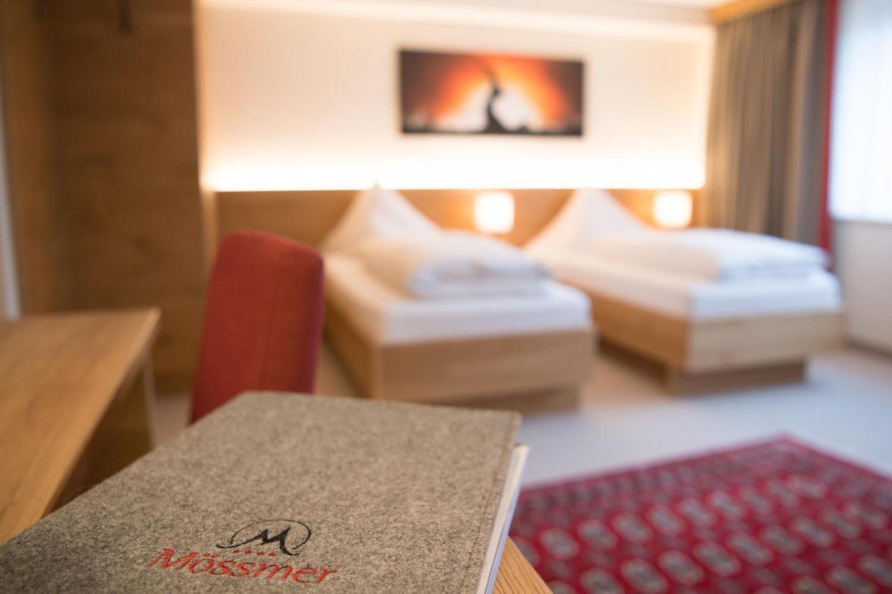 "Quality Hosts Arlberg" Hotel Garni Moessmer Sankt Anton am Arlberg Exterior photo